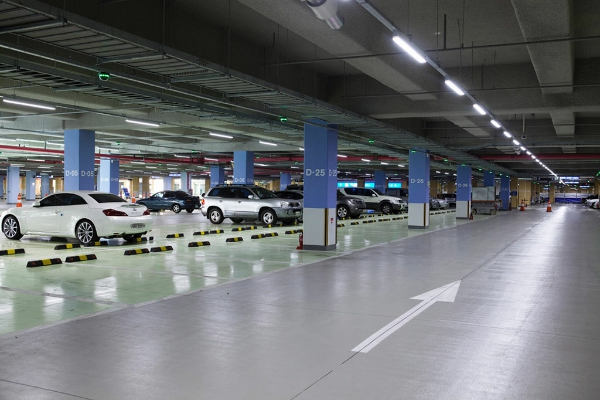 地下停車場
