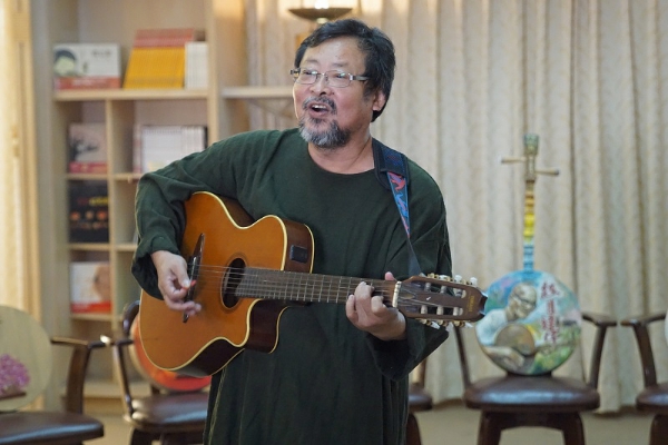 陳明章現場演唱