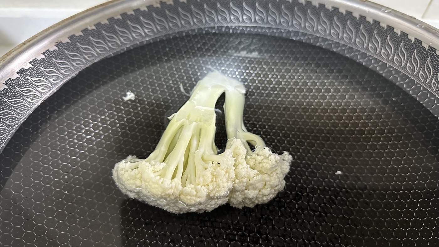 如何把菜洗乾淨：溫水煮開花椰菜2