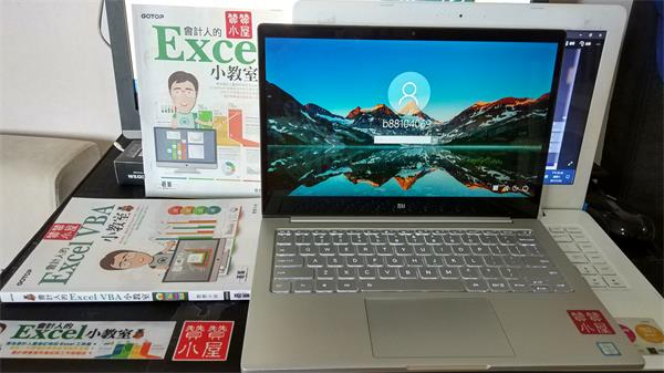 小米筆記本因為寛窄邊和全貼合螢幕 小米筆記本因為寛窄邊和全貼合螢幕