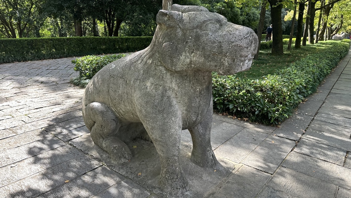 四、石像路神道六獸1