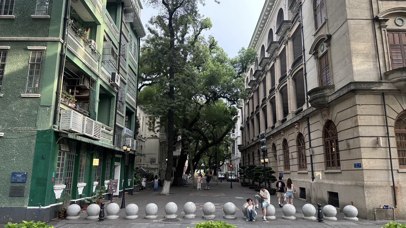 六、公園散步街道2