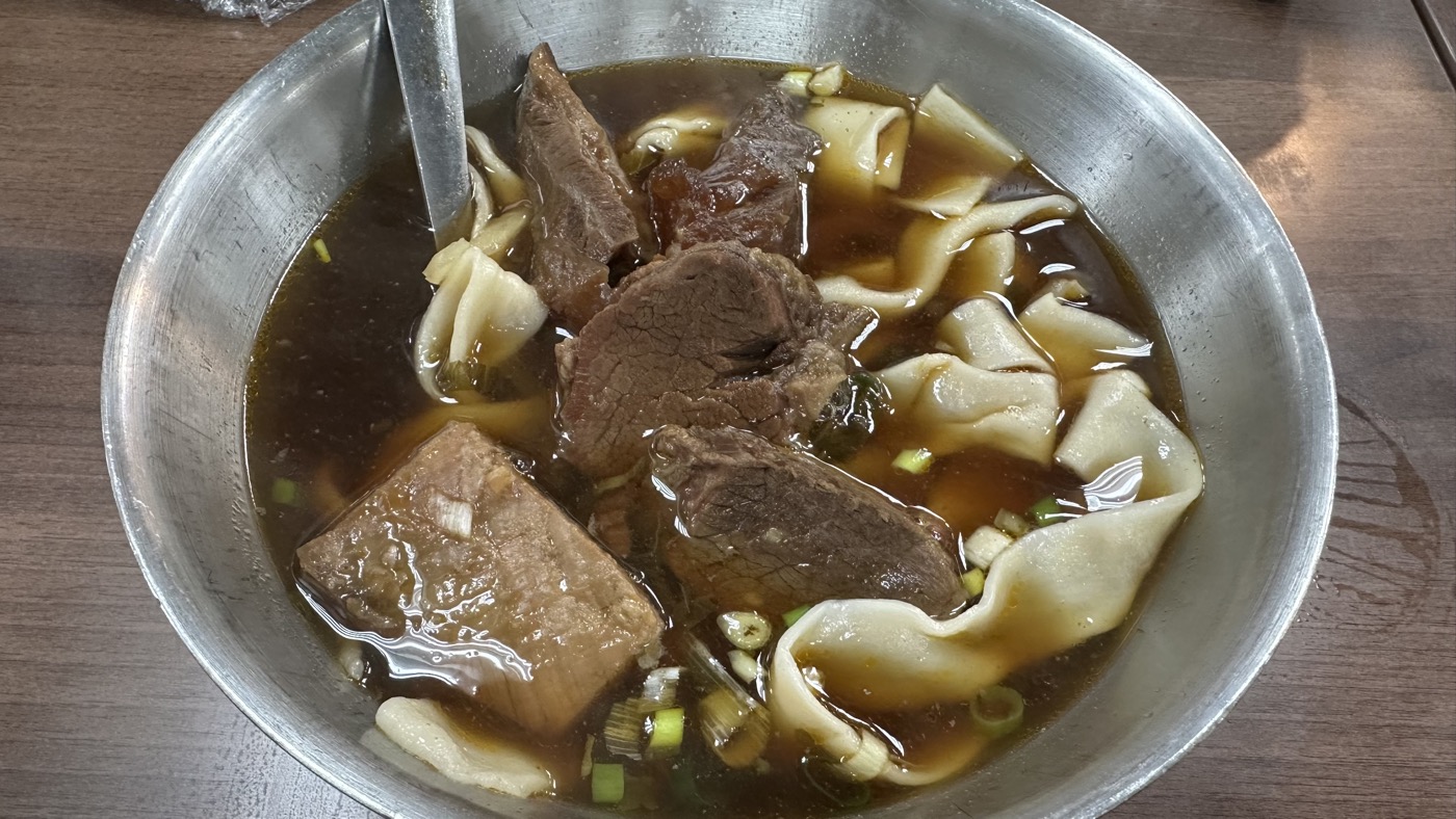 三、老山東牛肉家常麵