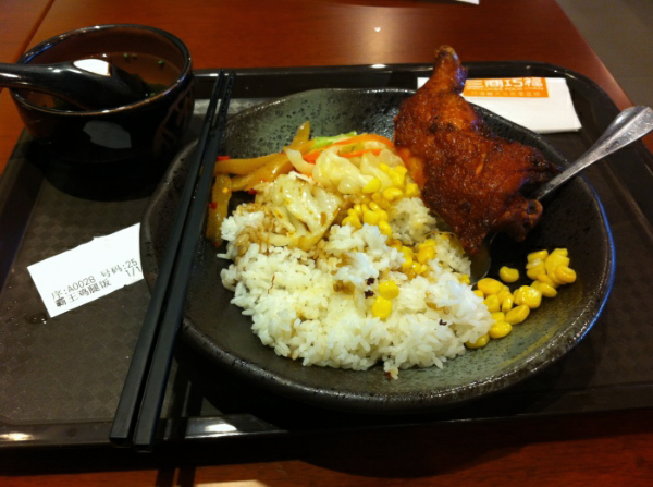三商巧福的霸王鷄腿飯 三商巧福的霸王鷄腿飯