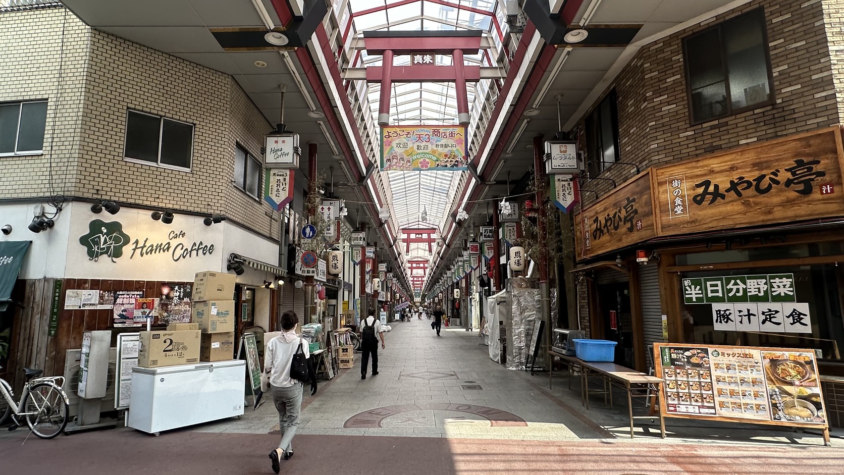 三丁目：抬頭就是一路延伸的鳥居造型