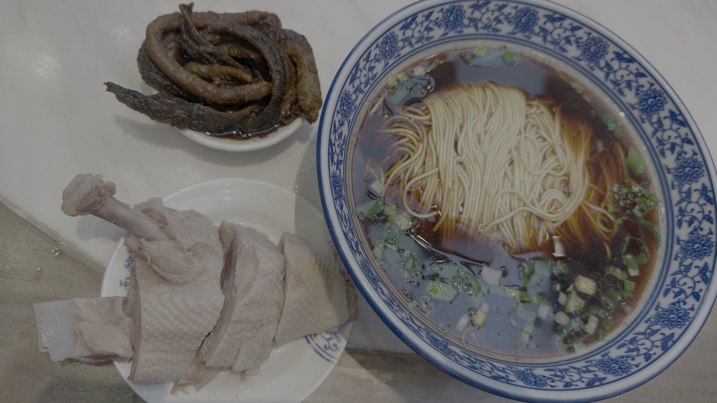 蘇州昆山美食：米其林推薦1碗奥灶麵湯底做法