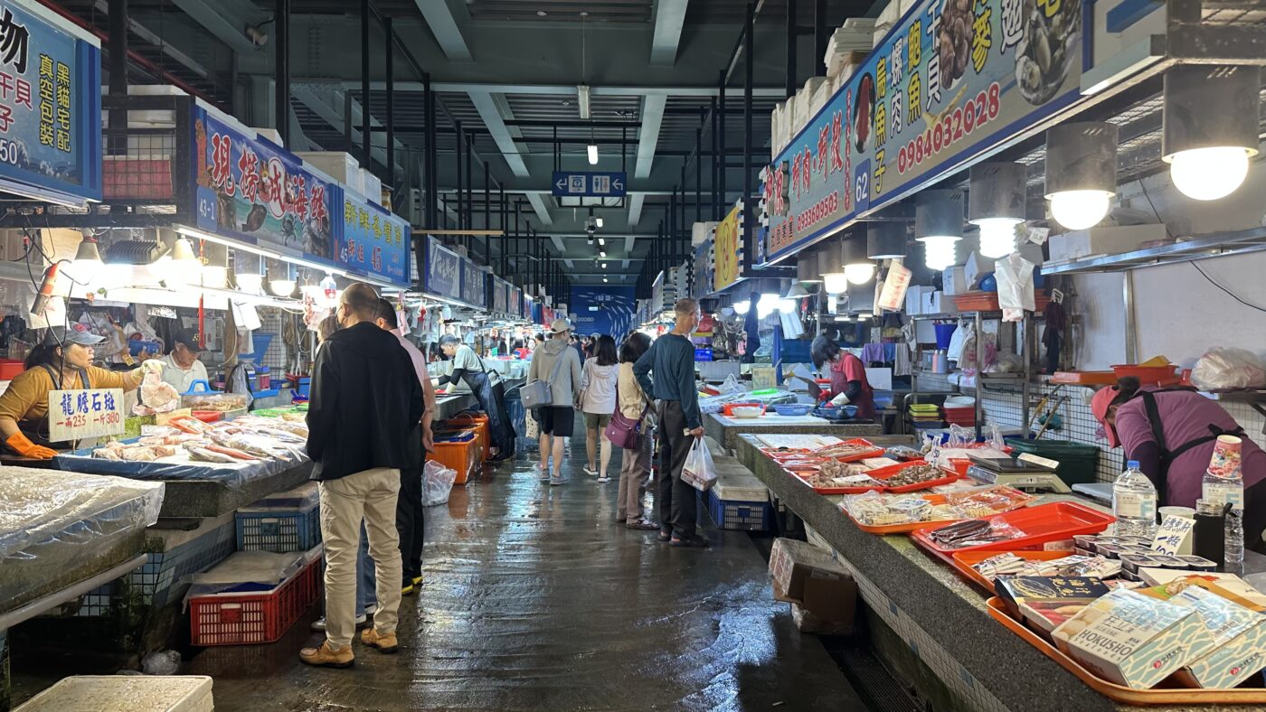 二、蚵仔寮漁市場:每天上演的新鮮拍賣現場1