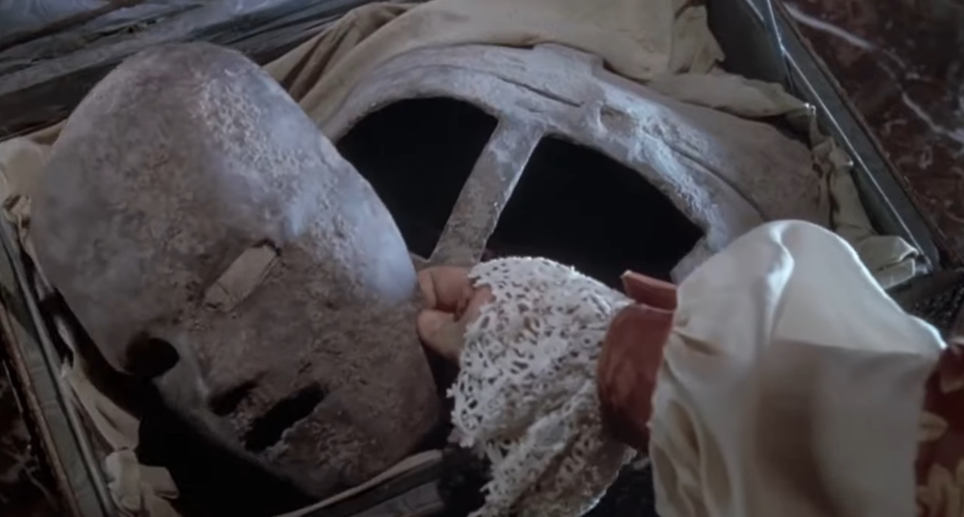 二、鐵面人劇情:到底神秘囚犯會是誰?