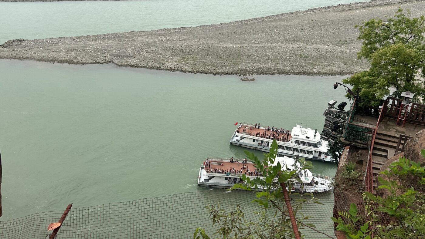 八、樂山大佛的圖片，從哪個角度拍才震撼2