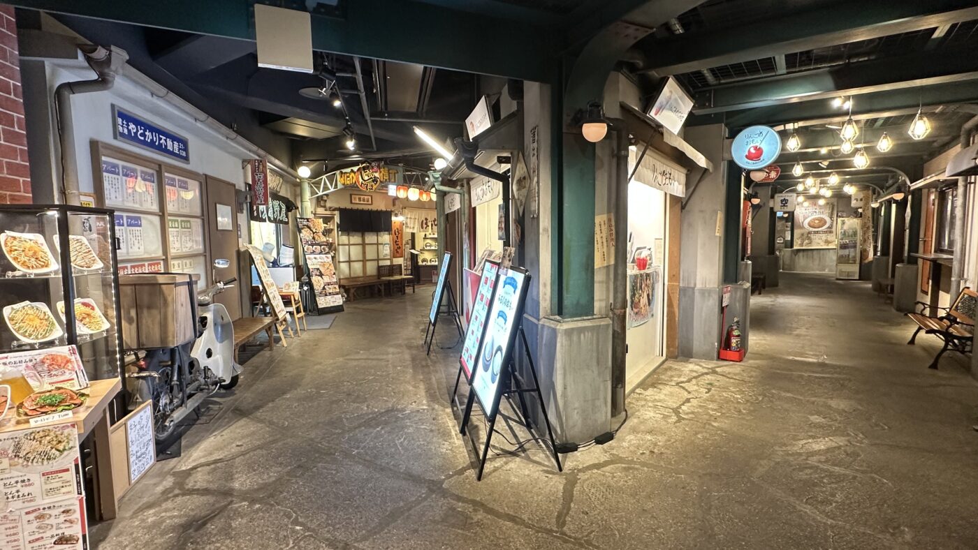 2樓不只有浪速橫丁：迴轉壽司、家庭餐廳與咖啡輕食2