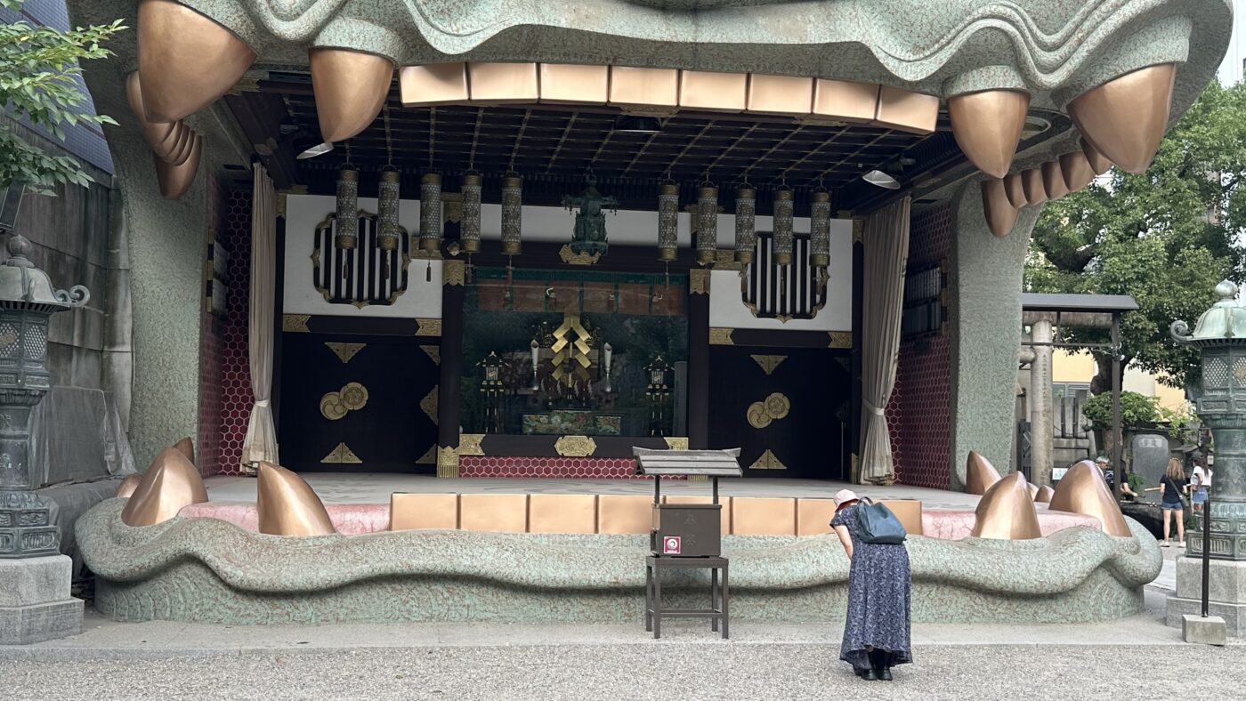難波八阪神社獅子殿：現場實測比照片震撼許多2