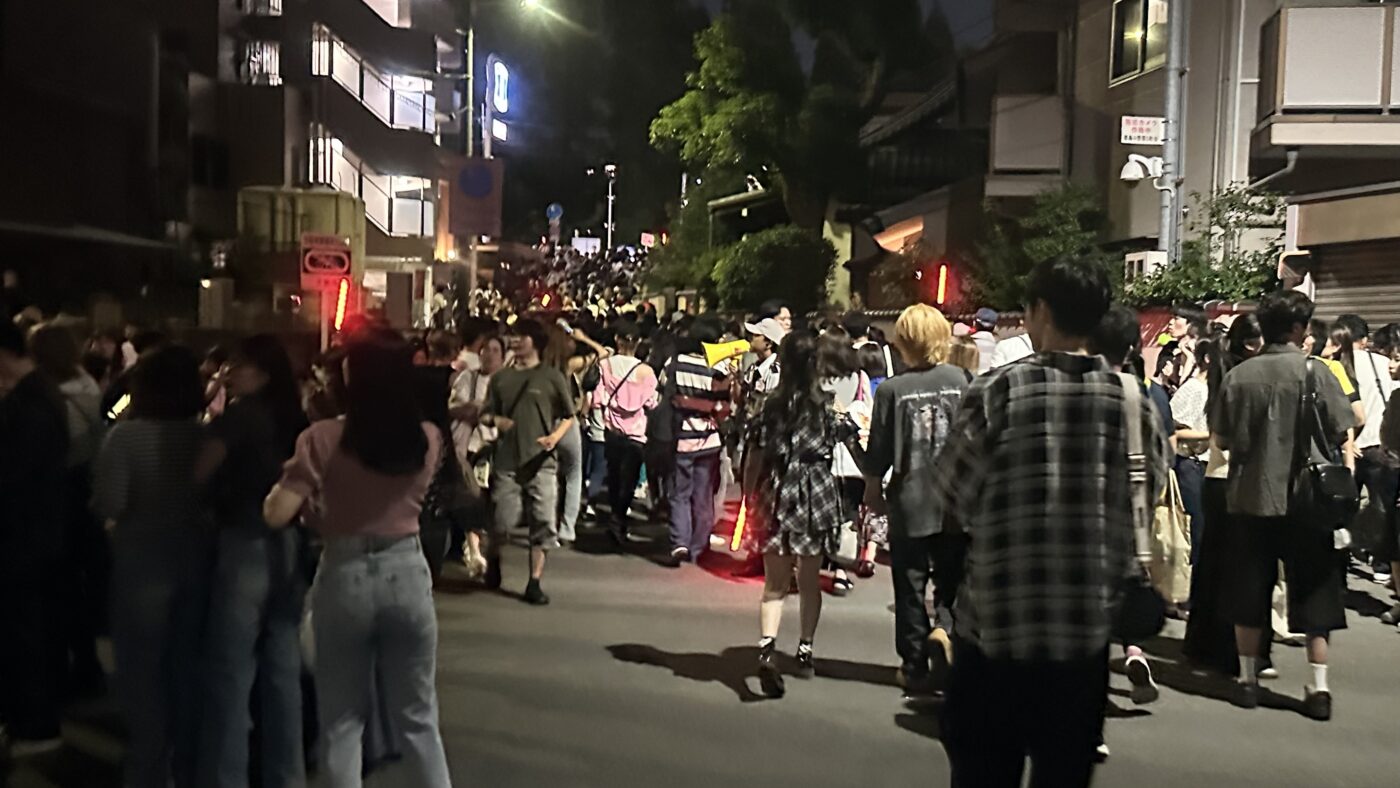 抵達天神橋後,陸渡御轉為船渡御