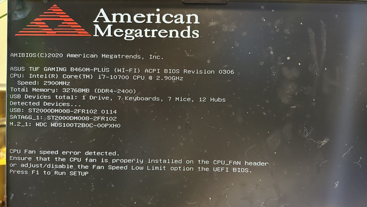 CPU 風扇不轉,開機出現 CPU Fan Error