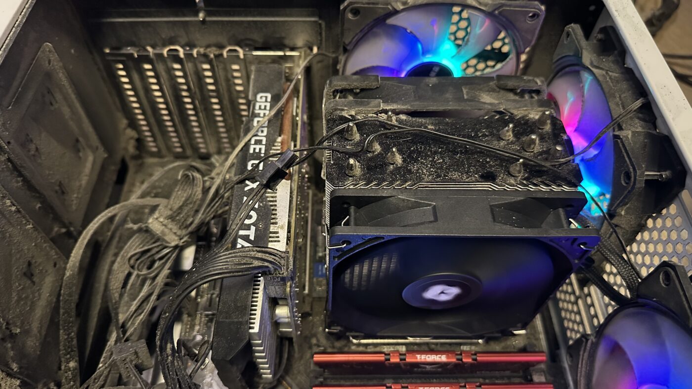CPU 風扇怎麼拆?金屬彈簧扣具直接換風扇 2
